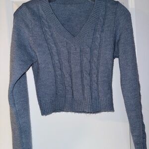 V-Neck Cable Knit Cropped Sweater - Blue
